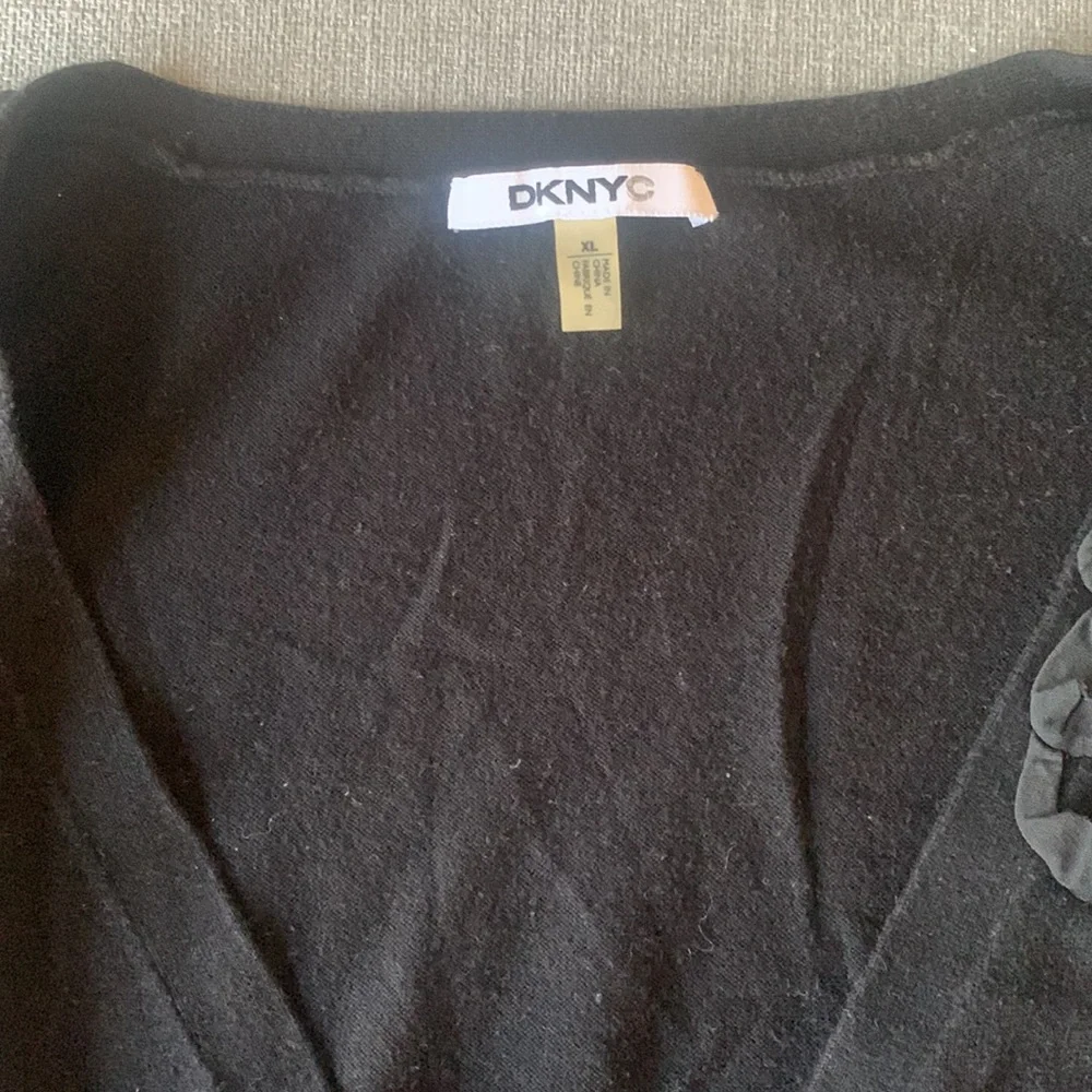 DKNYC top gently